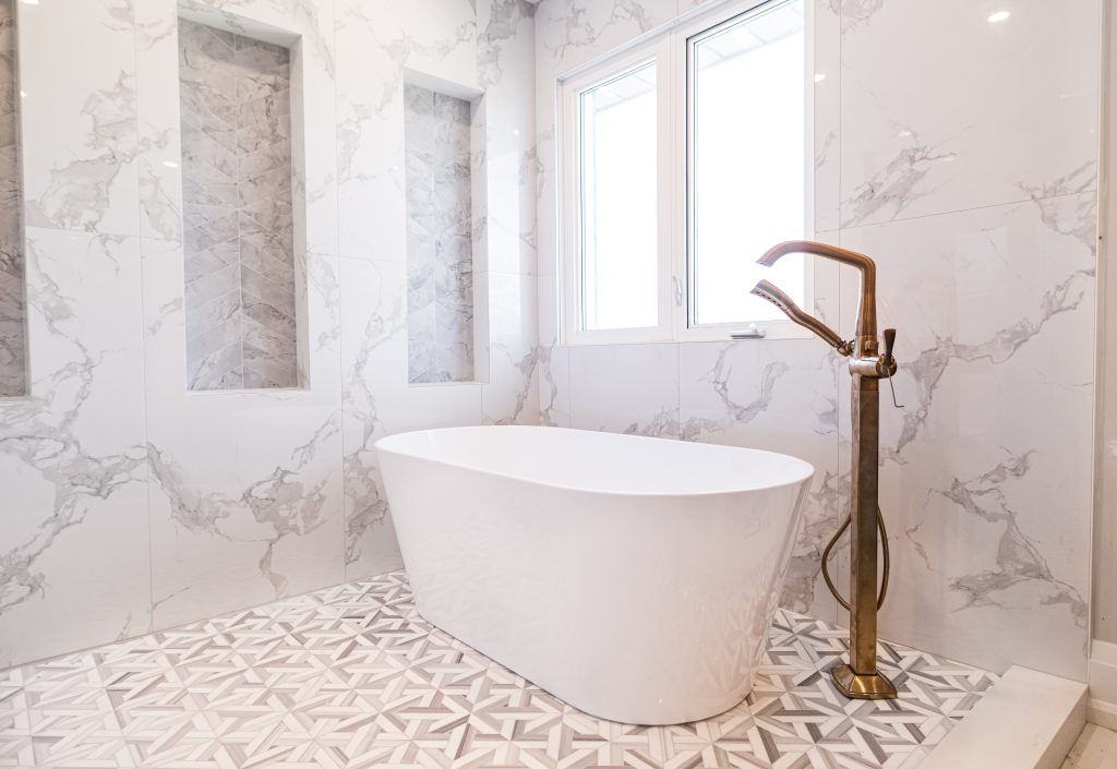 Bathroom Backsplashes: The Art of Tile Selection