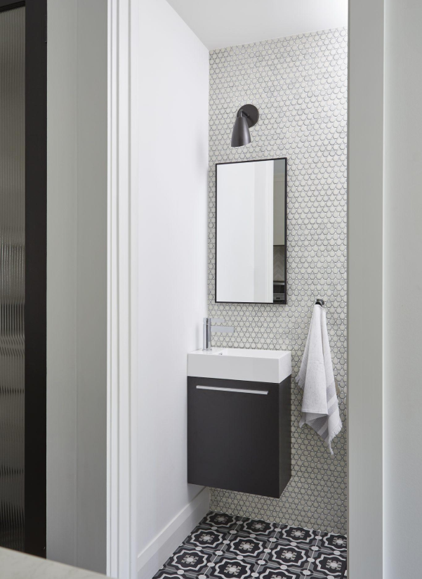 image 18 Bathroom